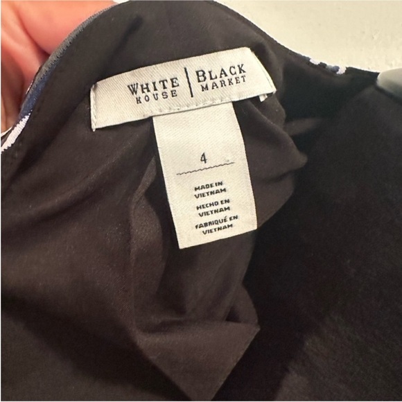 White House Black Market Blazer, 3/4 sleeve, Size 4 - Picture 9 of 9